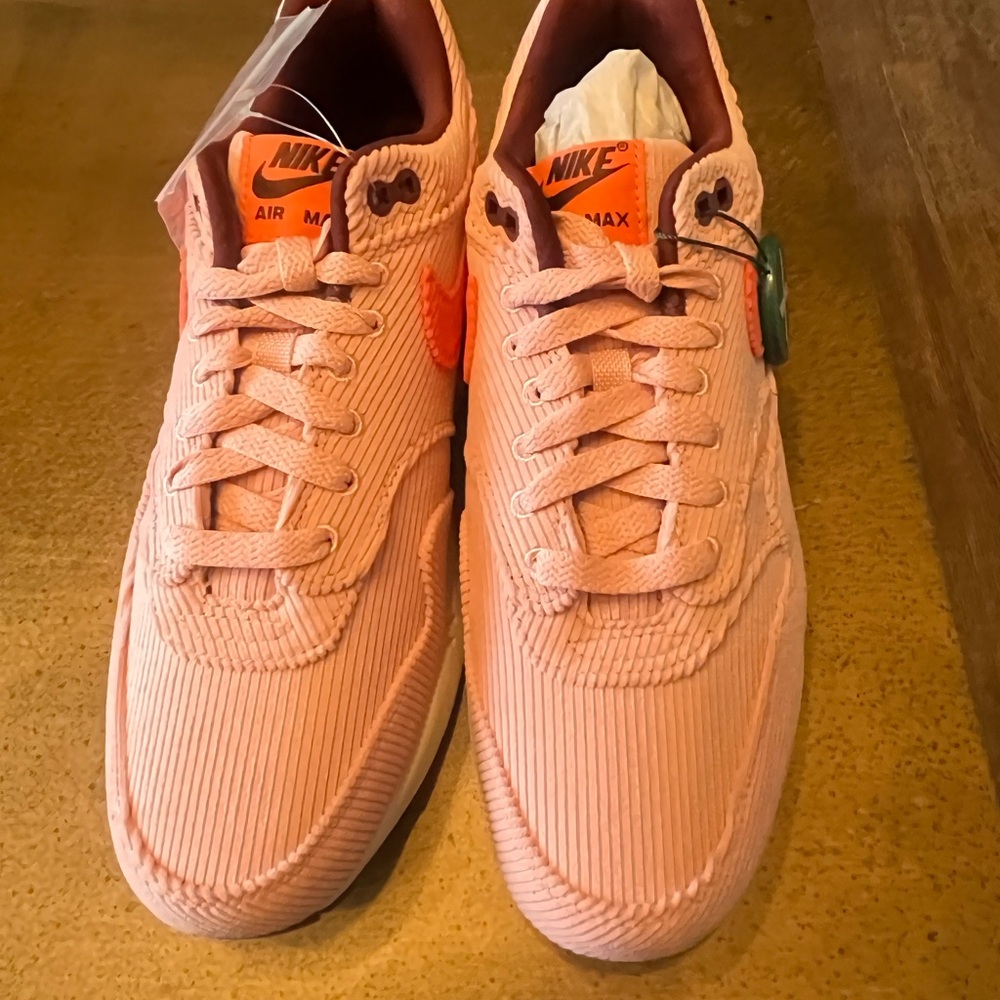 MEN’S Nike Air Max Pink Sneakers SZ 8